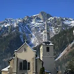 Szálloda Le