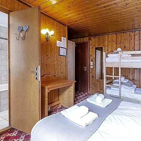 Le Hotel 2*